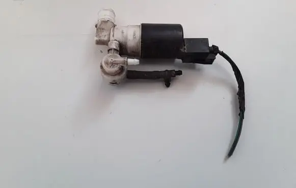 Volvo V60 Headlight washer pump 31349264
