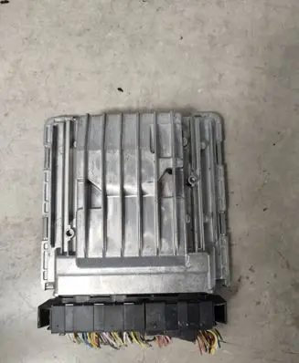 BMW 3 E90 E91 Engine control unit/module 7595179