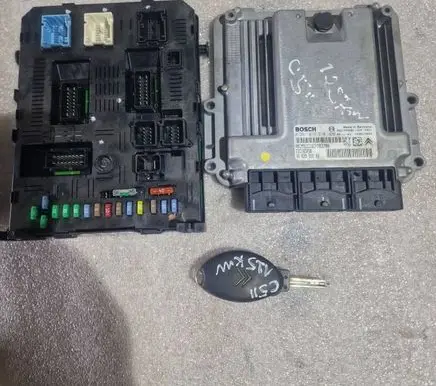 Citroen C5 Engine ECU kit and lock set 0281013210 9662935580 9662489680