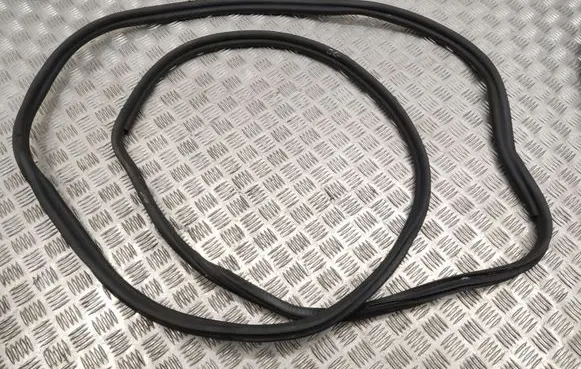 Mercedes-Benz Vito Viano W447 Sliding door rubber seal A4477310800