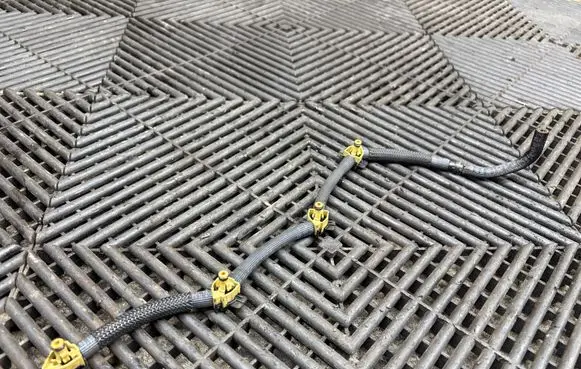 Volkswagen PASSAT B8 Fuel return line/hose