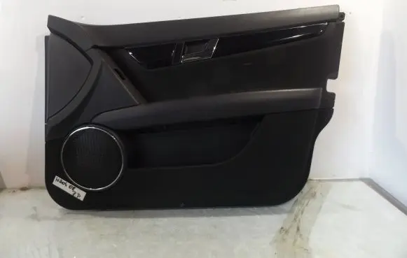 Mercedes-Benz C W204 Front door card panel trim