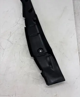 Audi A5 Fender end trim 8W6821112