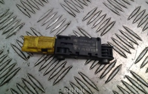 Audi RS4 Airbag deployment crash/impact sensor 8E0959651W