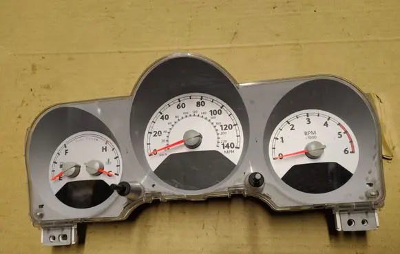 Chrysler PT Cruiser Speedometer (instrument cluster) 05107635AF