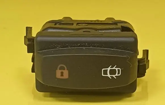 Renault Laguna I Central locking switch button 26488