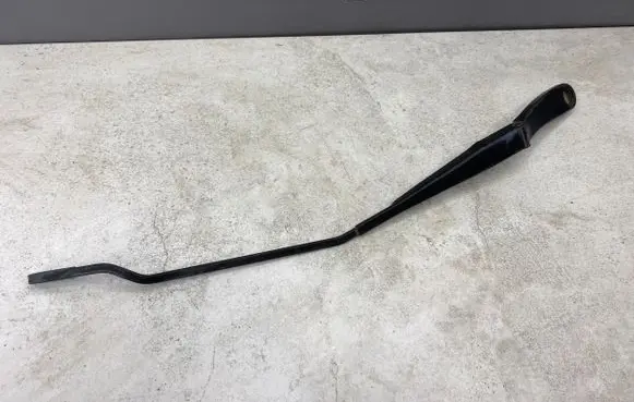 Chrysler Sebring (ST-22 - JR) Front wiper blade arm 04805520AB