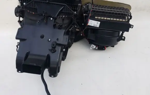 Opel Insignia A Interior heater climate box assembly 13257010