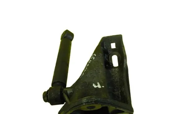Opel Senator B Engine mounting bracket 90343882