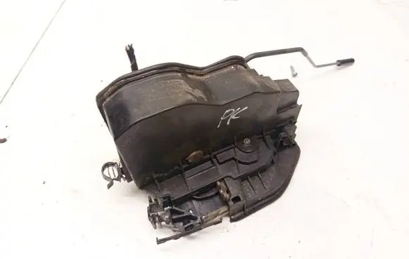 BMW X6 E71 Front door lock l120085