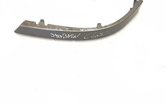 BMW 7 E65 E66 Rear/tail light trim molding 72758411