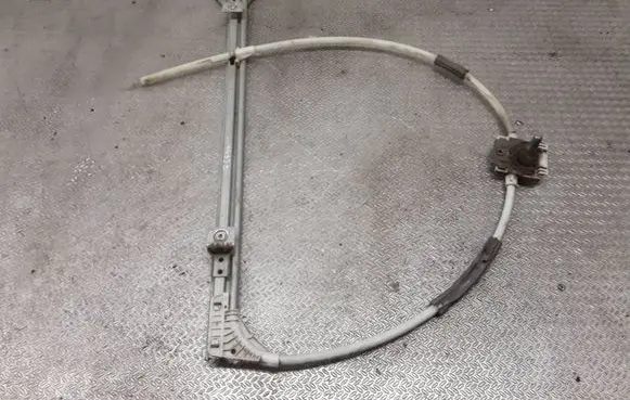 Iveco Daily 35.8 - 9 Front door manual window regulator 