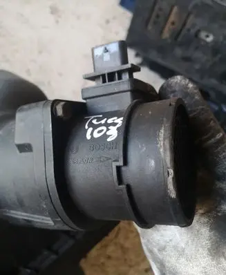 Hyundai Tucson JM Mass air flow meter 0281002721