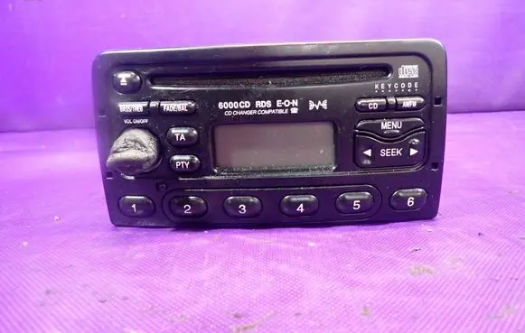 Ford Mondeo Mk III Radio/CD/DVD/GPS head unit 