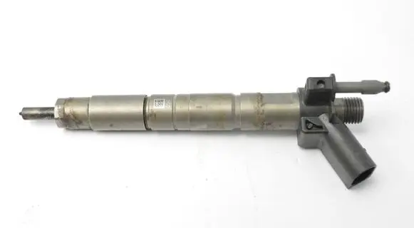 BMW X5 E70 Fuel injector 0445117017