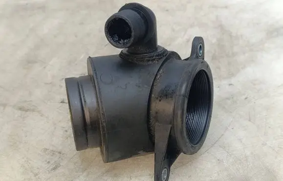 Volkswagen Touareg I Turbo air intake inlet pipe/hose 059129955C