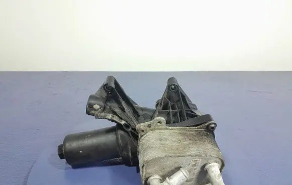 Engine oil radiator