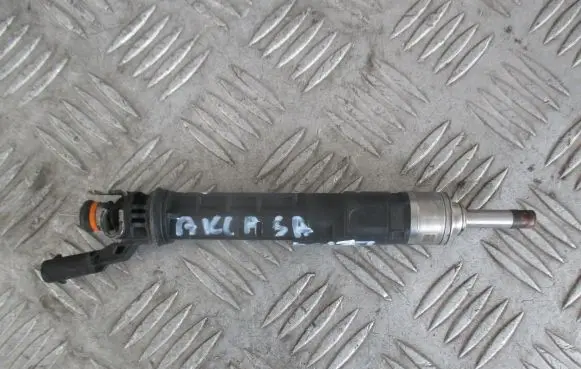 Mercedes-Benz A W177 Fuel injector A2820700087