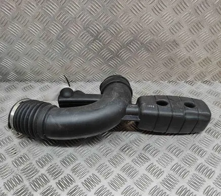 Chevrolet Camaro Air intake duct part 92229094
