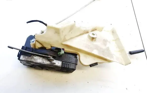 Opel Astra G Front door lock 24434296
