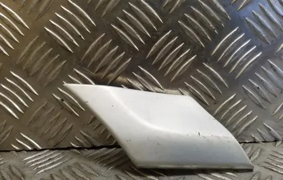 Volkswagen PASSAT B4 Rear fender molding trim 3A0853536A