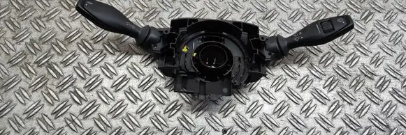 Wiper turn signal indicator stalk/switch
