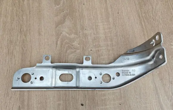 BMW 8 G16 Radiator support slam panel bracket 7357221