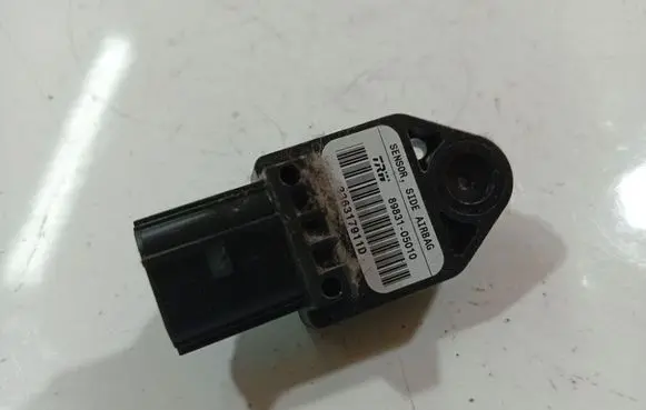 Toyota Avensis T250 Airbag deployment crash/impact sensor 8983105010