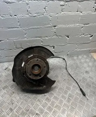 BMW X5 E70 Rear wheel hub spindle/knuckle 6770983