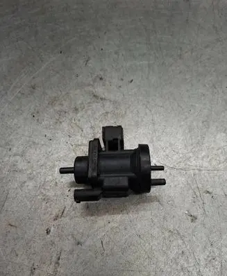 Mercedes-Benz E W212 Turbo solenoid valve 0005450427