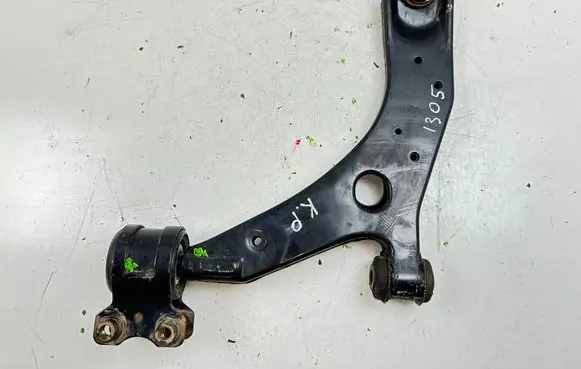 Mazda 5 Front lower control arm/wishbone