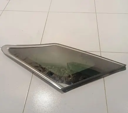 Hyundai i40 Rear side window 43R000392 DOT184AS3M532