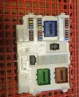 Volvo S60 Comfort/convenience module 31384933 31384933AB 365AAF01125TP
