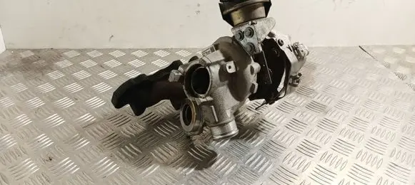 Volkswagen PASSAT B8 Turbo 04L253010T