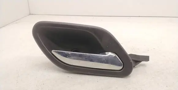 BMW 5 E39 Front door interior handle 8226050