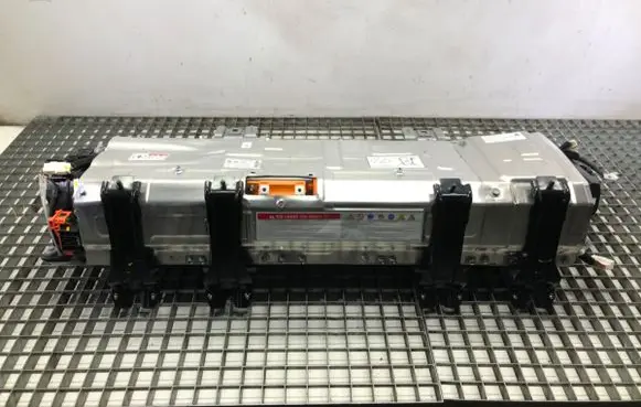Hyundai Kona I Hybrid / electric car battery 