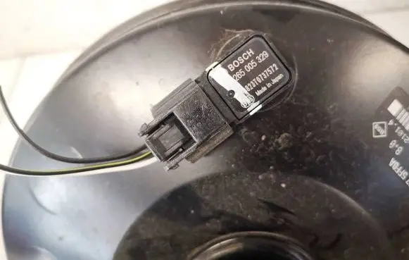 Nissan Micra K14 Air pressure sensor 0265005329