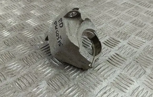 Nissan Qashqai J12 Driveshaft support bearing bracket 397743238R