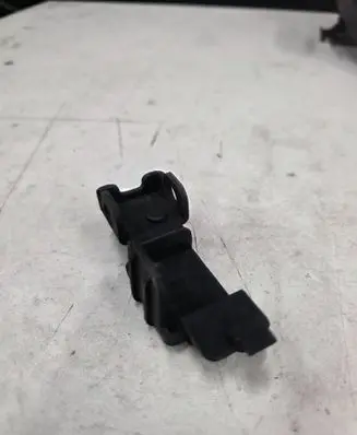 Volkswagen PASSAT B5.5 Radiator mount bracket 8D0260427