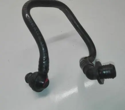 Audi A8 S8 D3 4E Vacuum line/pipe/hose 4E2611931AD