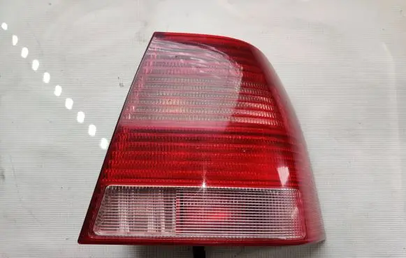 Volkswagen Golf IV Rear/tail lights 1j5945257