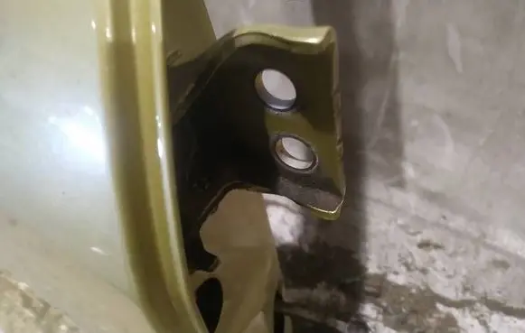 Peugeot 307 Rear door lower hinge