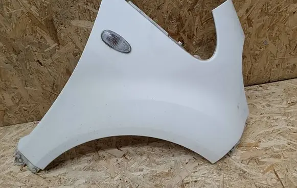 Citroen C-Zero Fender