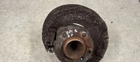 BMW 1 E81 E87 Front wheel hub 6773210