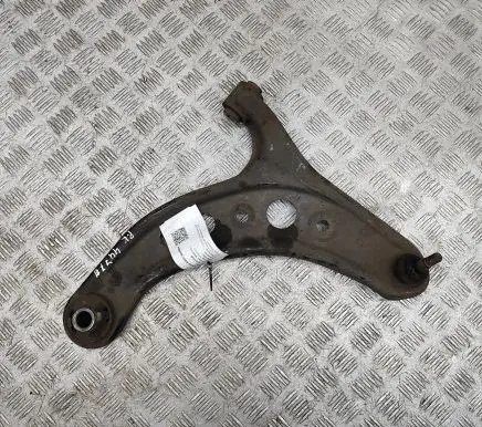 Toyota GT 86 Front lower control arm/wishbone SU00300355