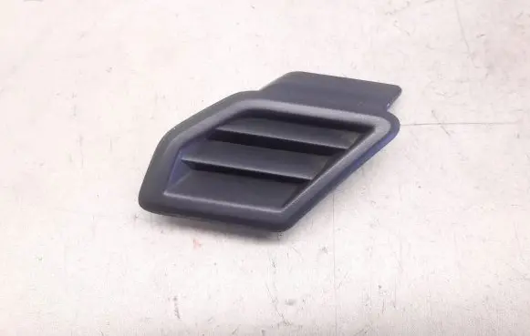 Volvo V70 Dash center air vent grill 9165755