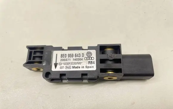 Audi A4 S4 B7 8E 8H Airbag deployment crash/impact sensor 8E0959643D
