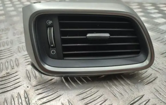 KIA Sorento Dashboard side air vent grill/cover trim 97490C5910CP7