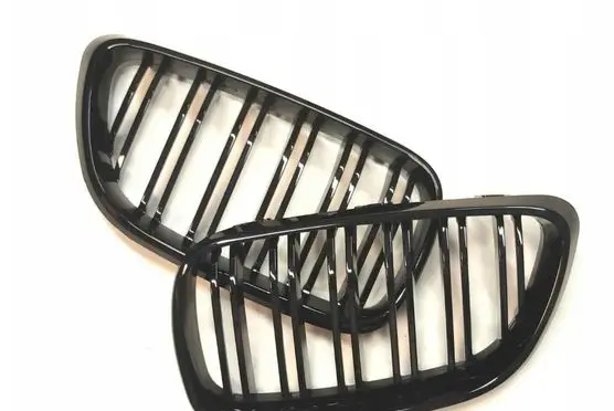 Front bumper upper radiator grill