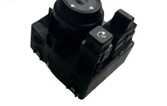 Hyundai i20 (BC3 BI3) Wing mirror switch 93530BV010 0000255 XA02